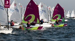 Wizualizacja jachtów klasy Optymist w barwach projektu ENERGA Sailing ENERGA_Sailing_fot. Arkadiusz Komorowski.jpg